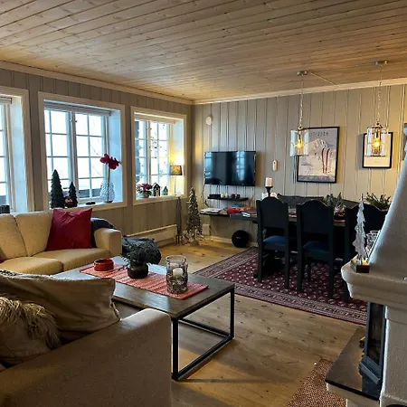Apartment Cozy Ground-floor Unit With View Of Slettefjell *